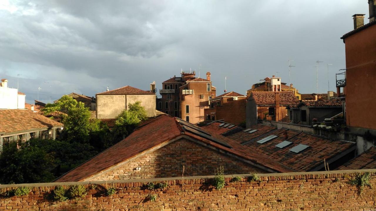 Bed and Breakfast Dorsoduro461 Venecia Exterior foto