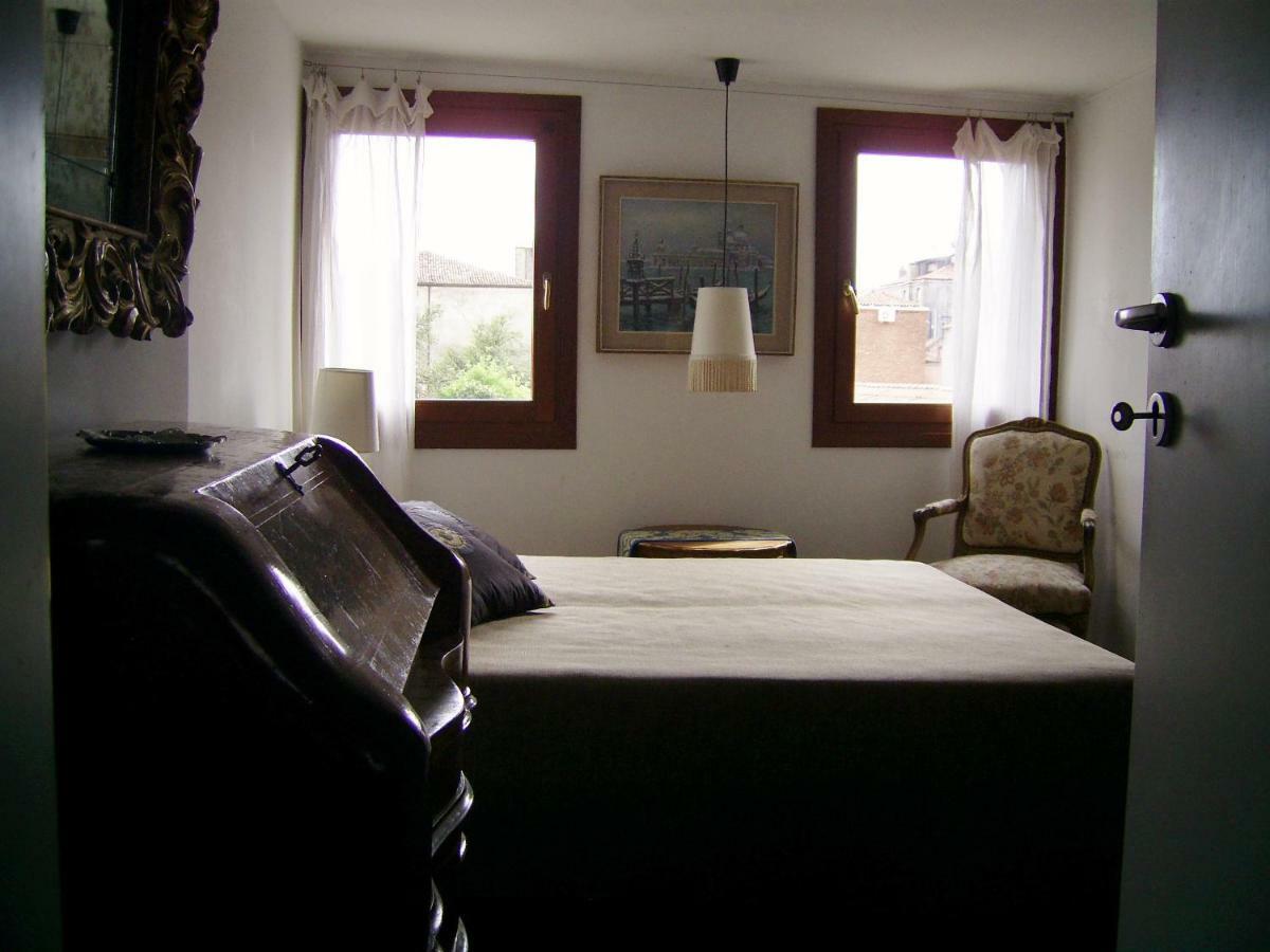 Bed and Breakfast Dorsoduro461 Venecia Exterior foto